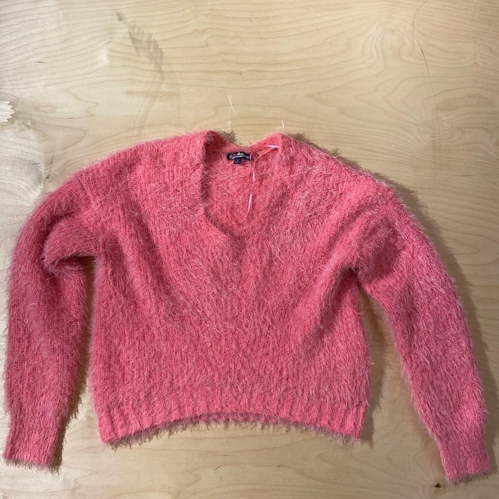 Freshman Crop Sweater Size Small (HN)